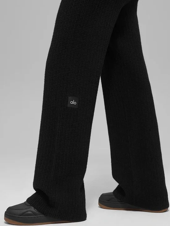 Alo Cashmere High-Waist Plush Waffle Pant in Black SZ M - Picture 7 of 13